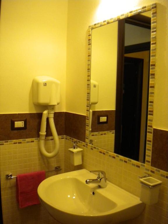 B&B La Porta Accanto Sassari Zewnętrze zdjęcie