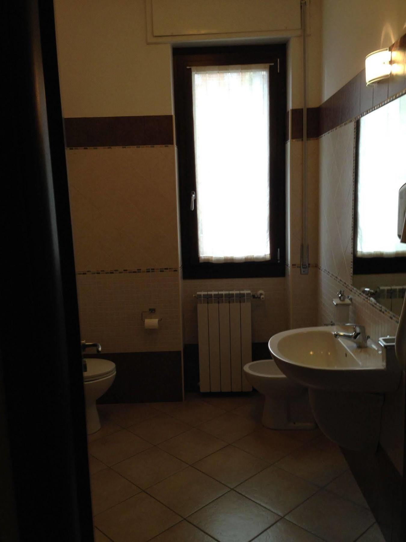 B&B La Porta Accanto Sassari Zewnętrze zdjęcie