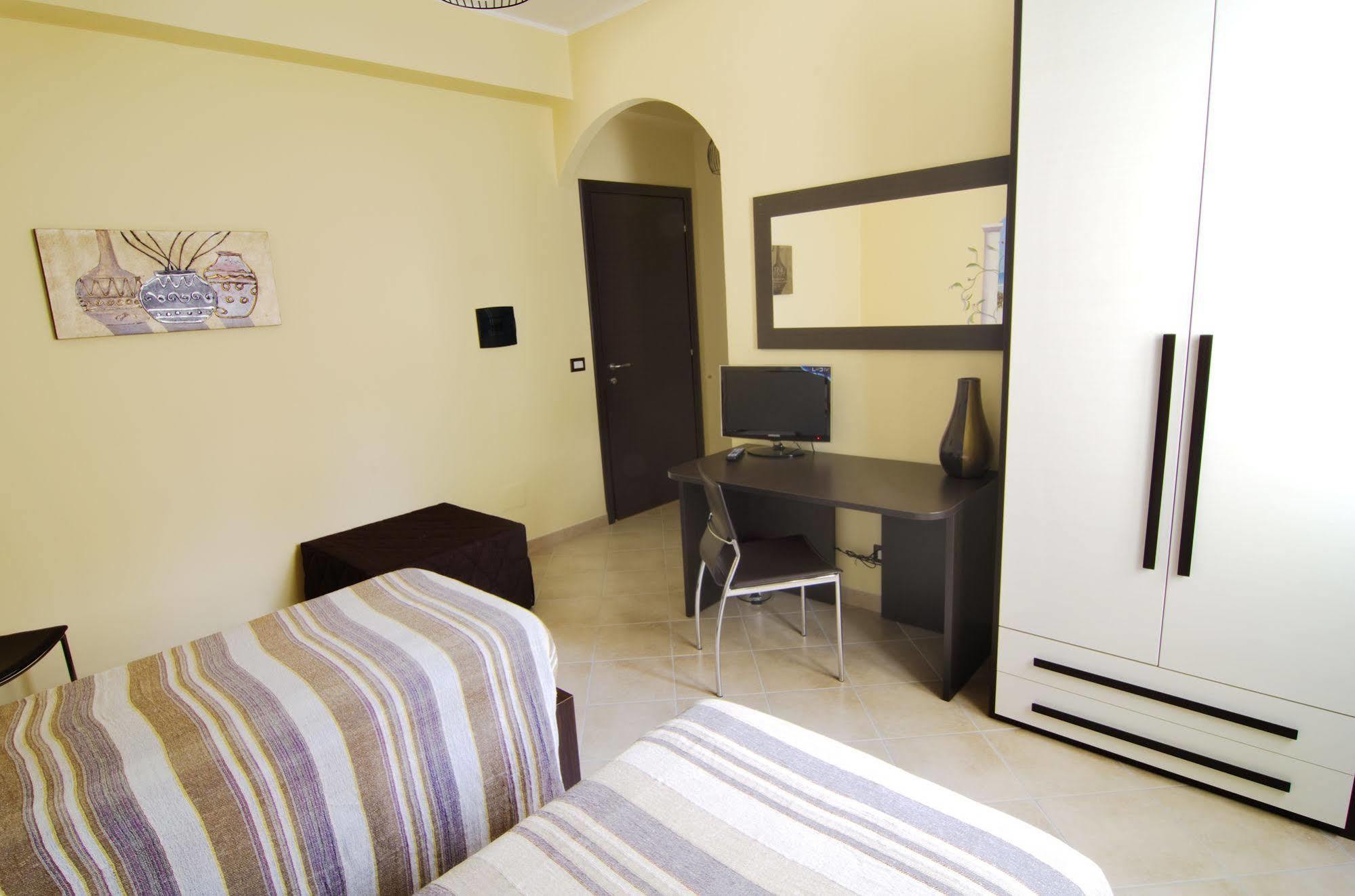 B&B La Porta Accanto Sassari Zewnętrze zdjęcie