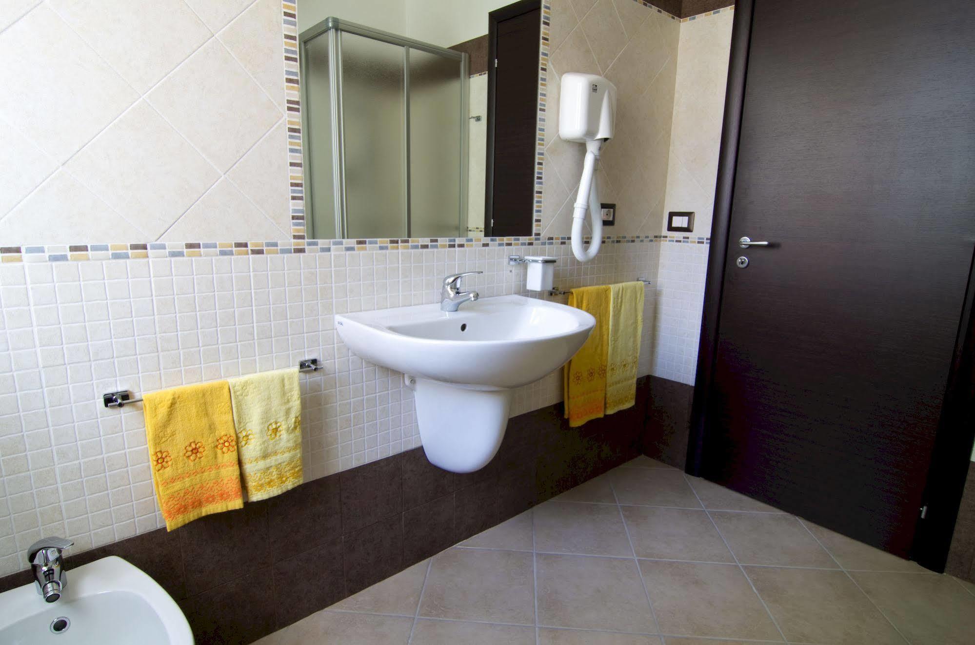 B&B La Porta Accanto Sassari Zewnętrze zdjęcie